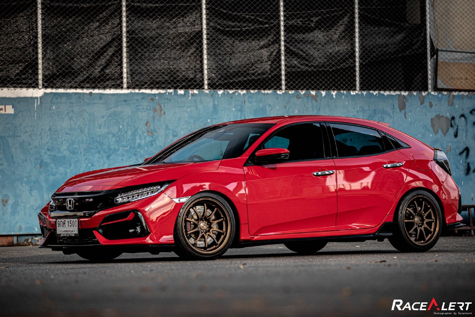 很快大家也可以开改了十代目两厢版的本田思域fk7