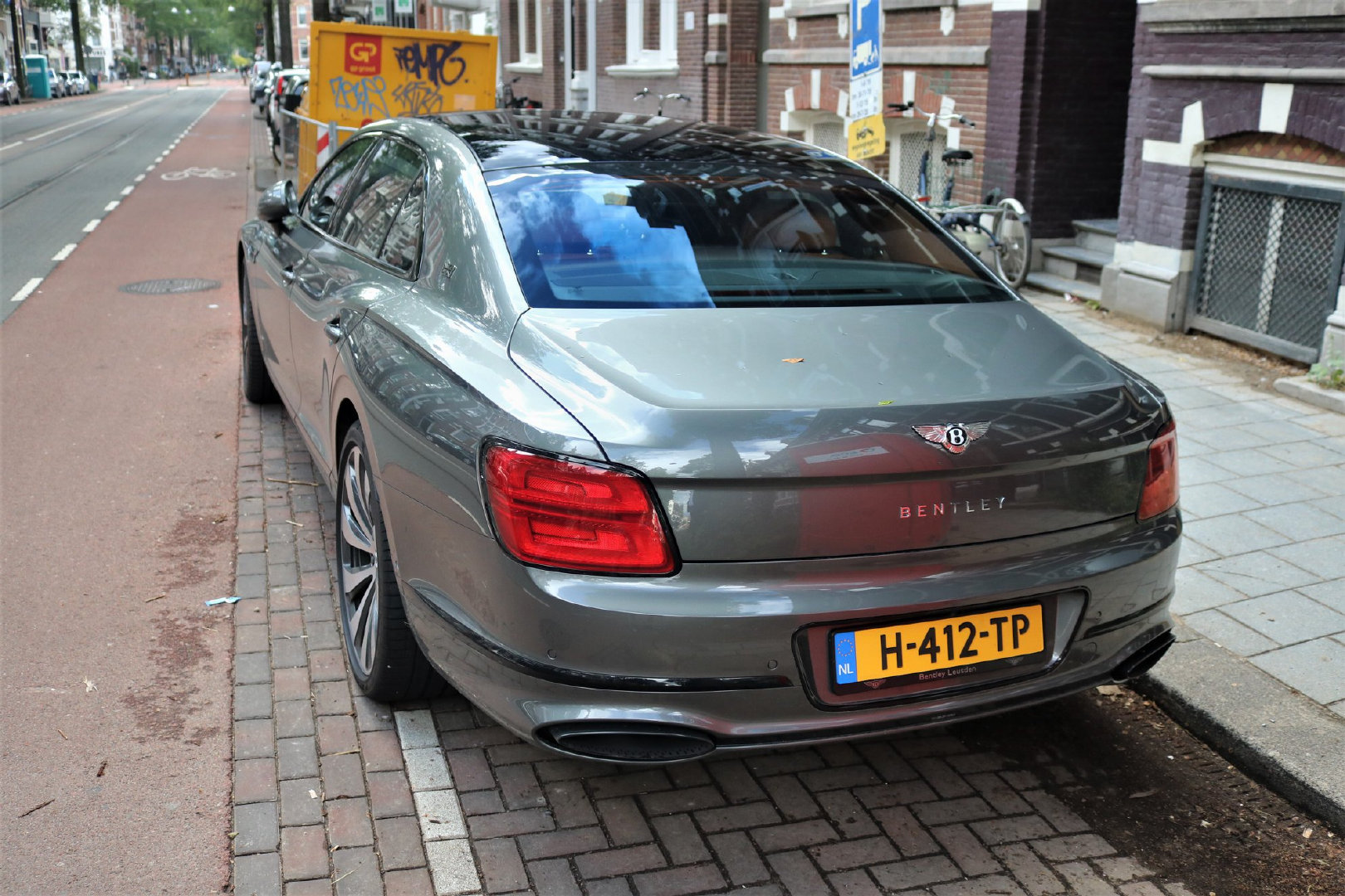 分享图片 荷兰，ALL-NEW Bentley Flying Spur