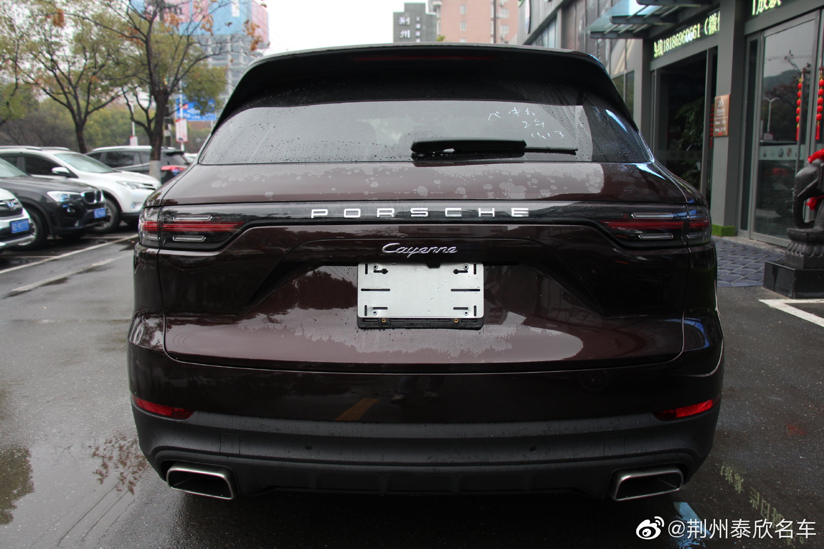 保时捷卡宴优惠高达10万元 首付9.88万起 新车开回家