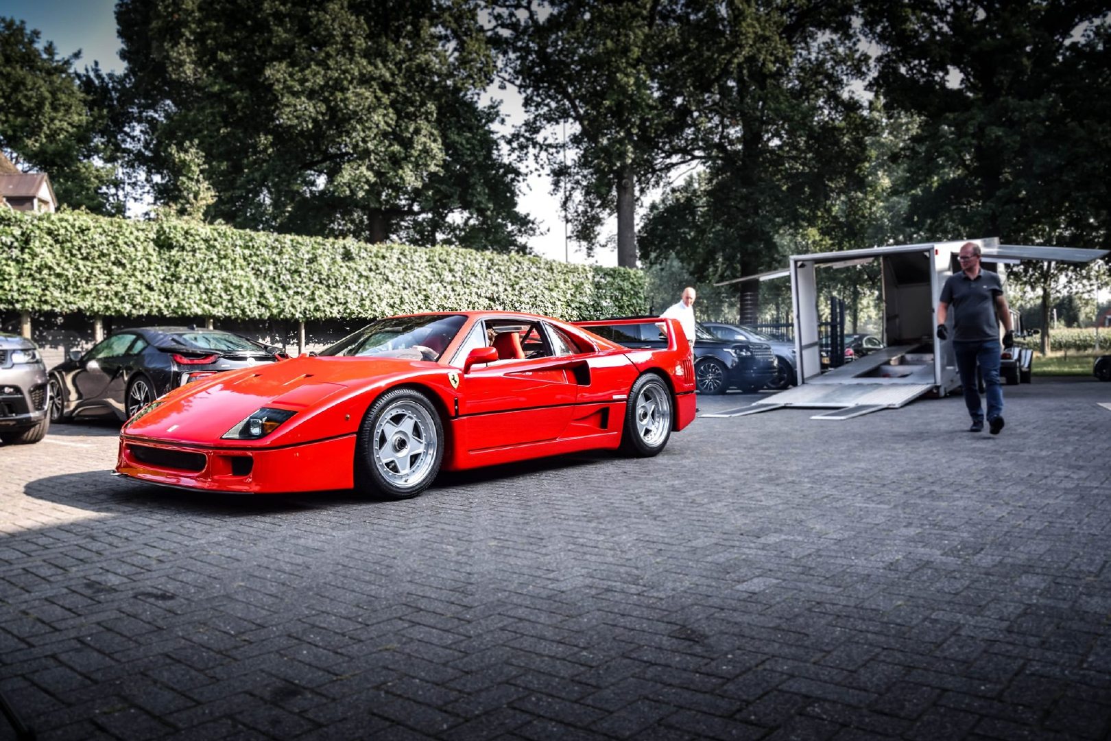 拥有这款法拉利，是你的梦想吗