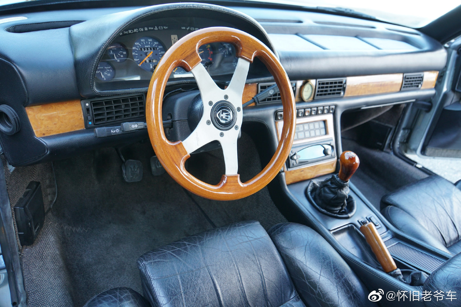 1989款玛莎拉蒂228，玛莎拉蒂228于1984年12月14日正式亮相