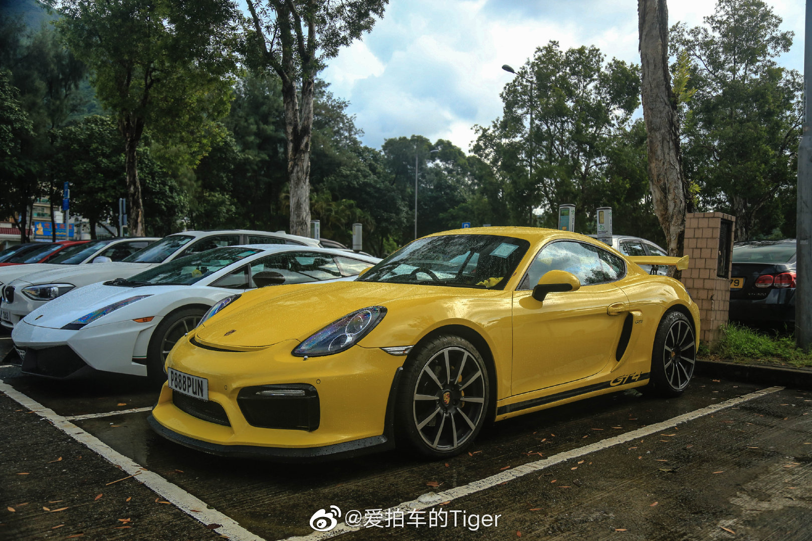 Cayman GT4S手动挡的乐趣，声音又很暴躁。