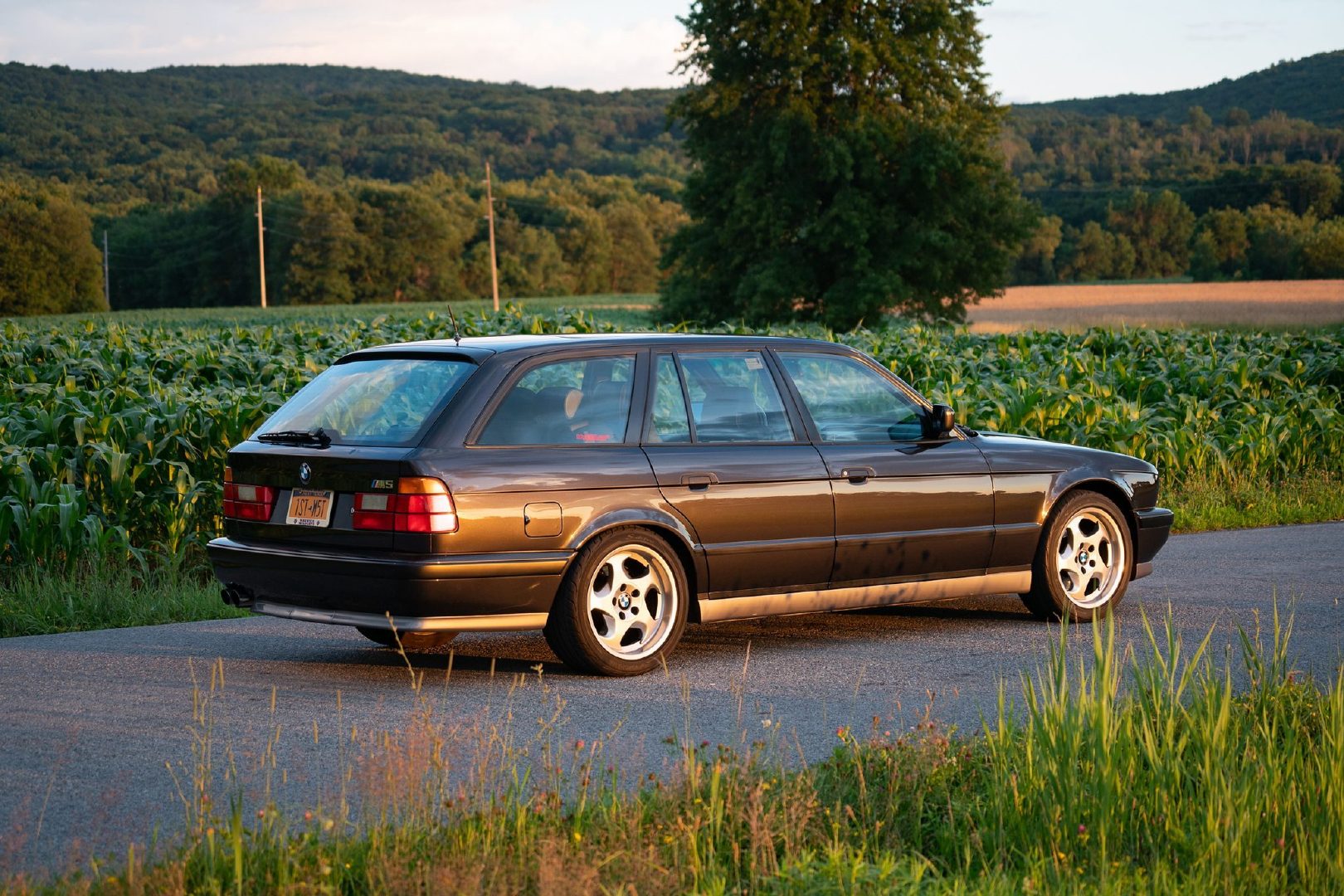 1992 BMW M5 Touring 看着舒服~