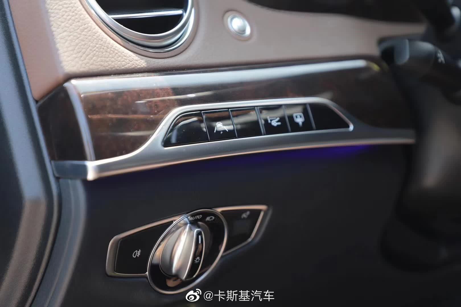 18年奔驰S350L最顶配 抬显 后娱 通风 柏林之声 三万多公里原漆