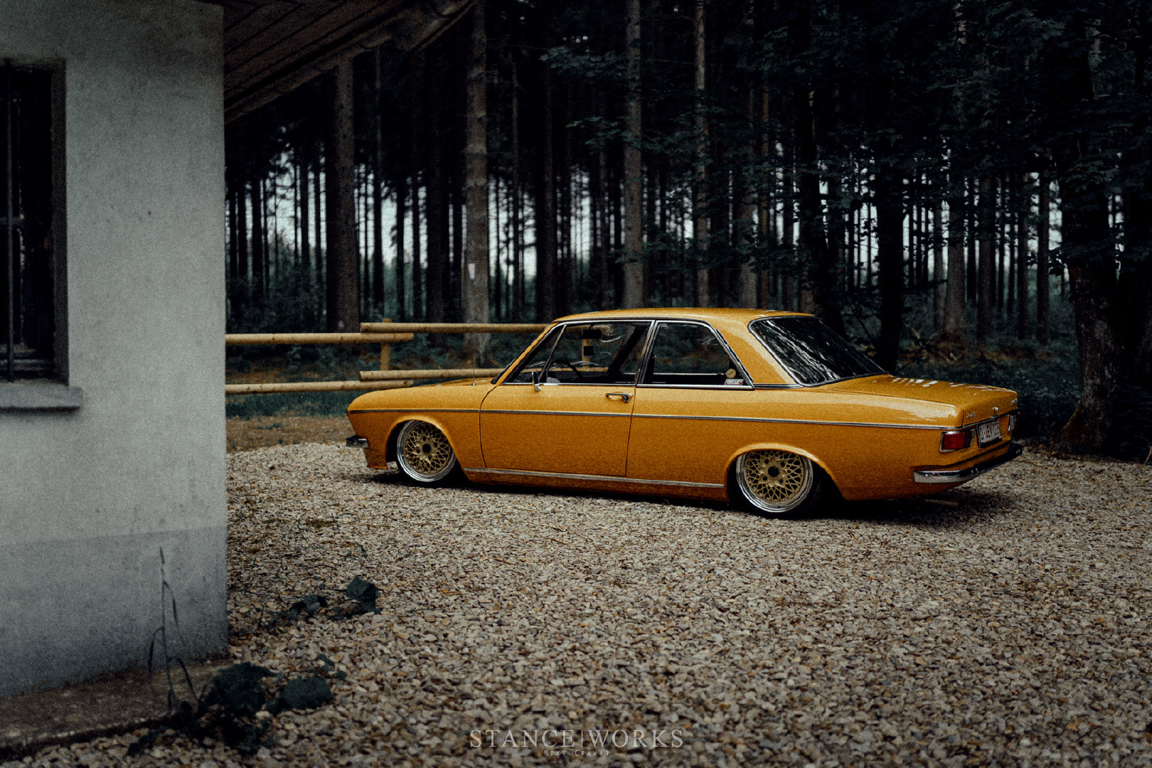 质感 1972 AUDI 100 LS  Via:Stanceworks