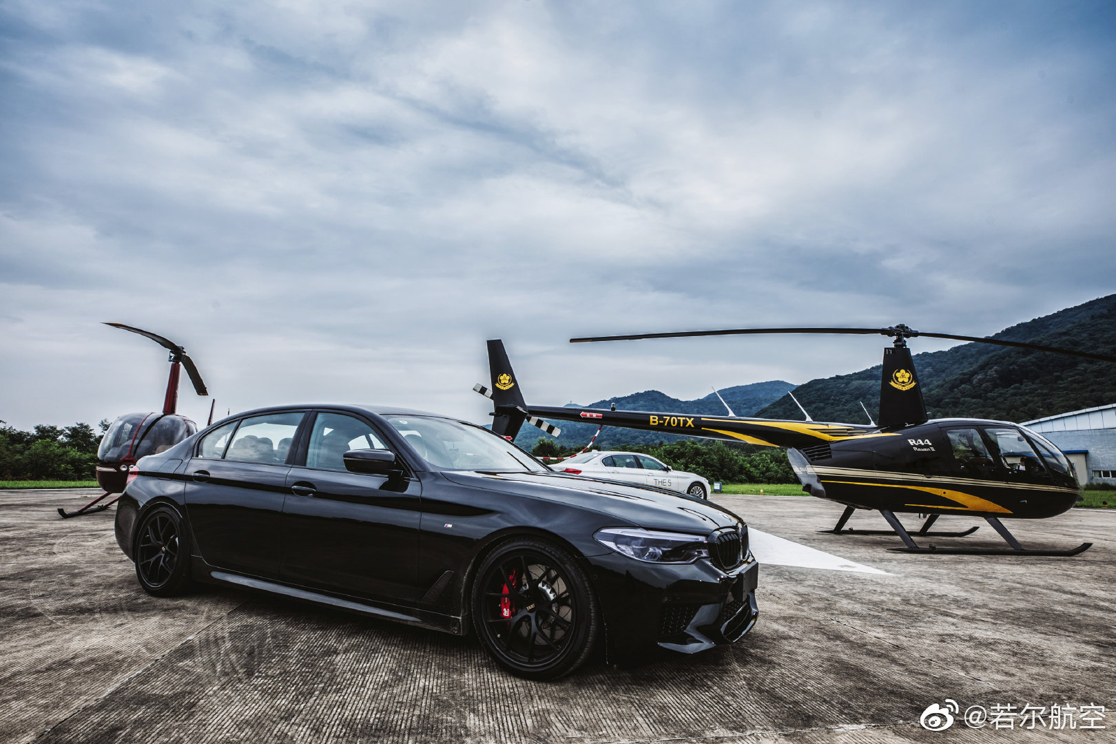 汽车美图抢先看：若航老山直升机场and 宝马