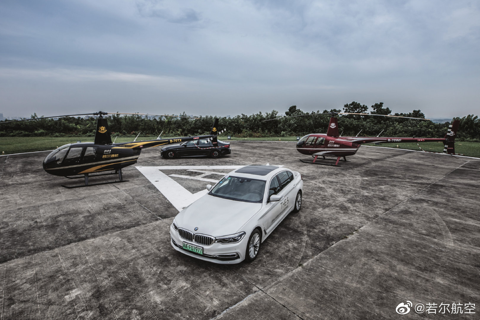 汽车美图抢先看：若航老山直升机场and 宝马
