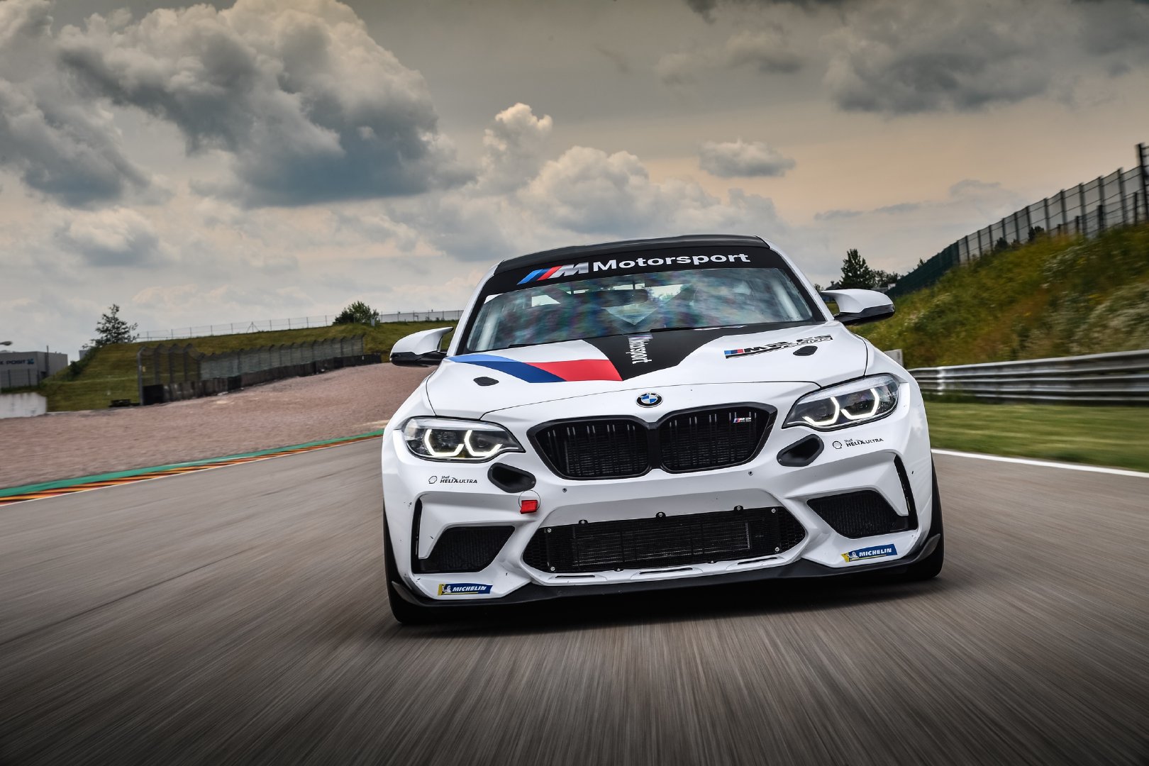 1/9 早呀~ bmw m2 cs racing (f87)