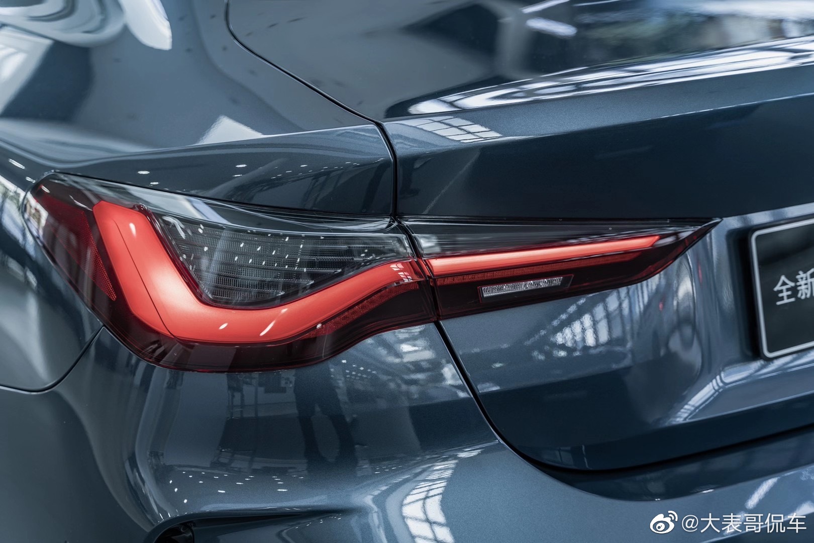 宝马4系轿跑，这大鼻孔，越看越喜欢！