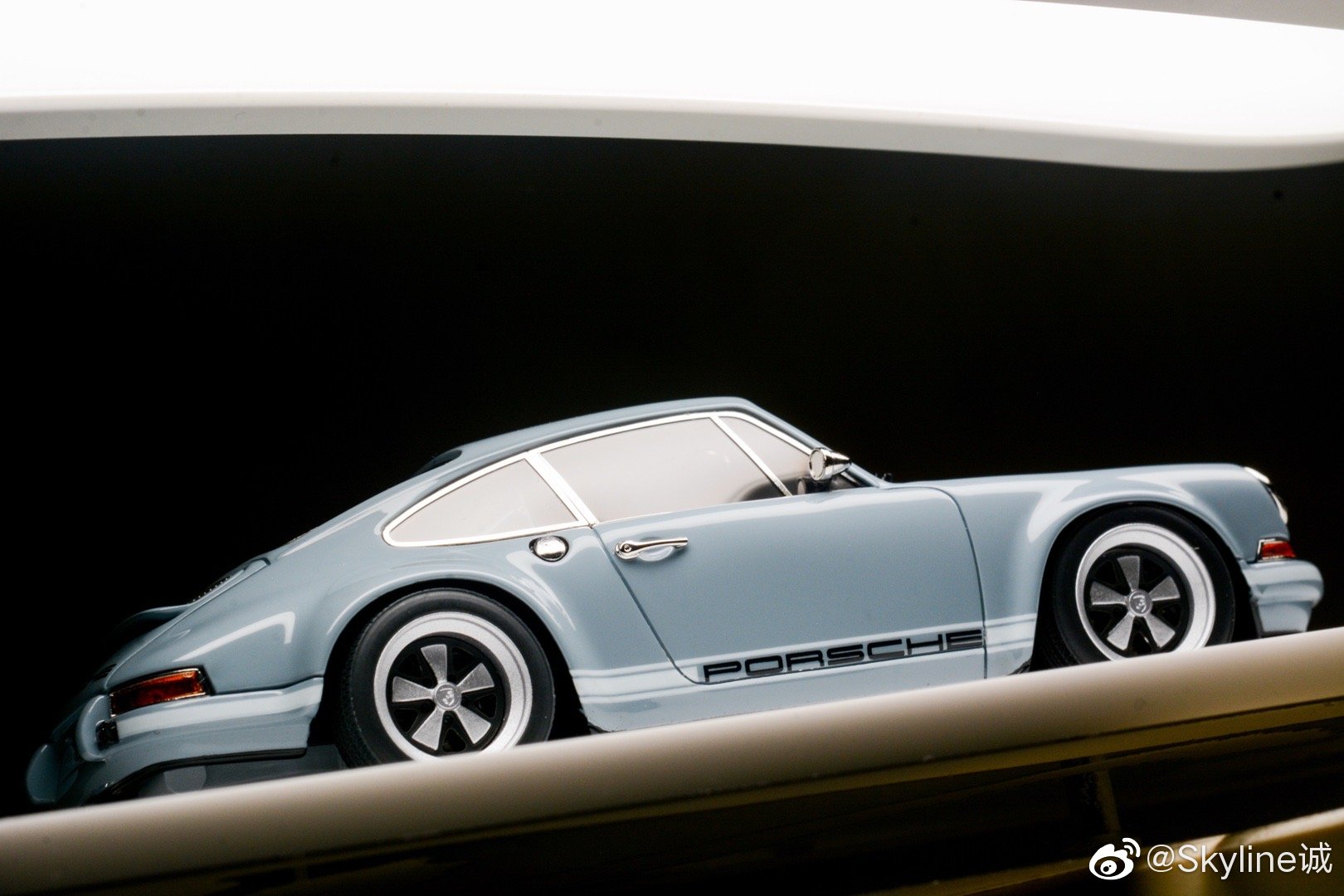 全球首发 Hyper Rev定制 Porsche Singer Dorset Moonmist Bl