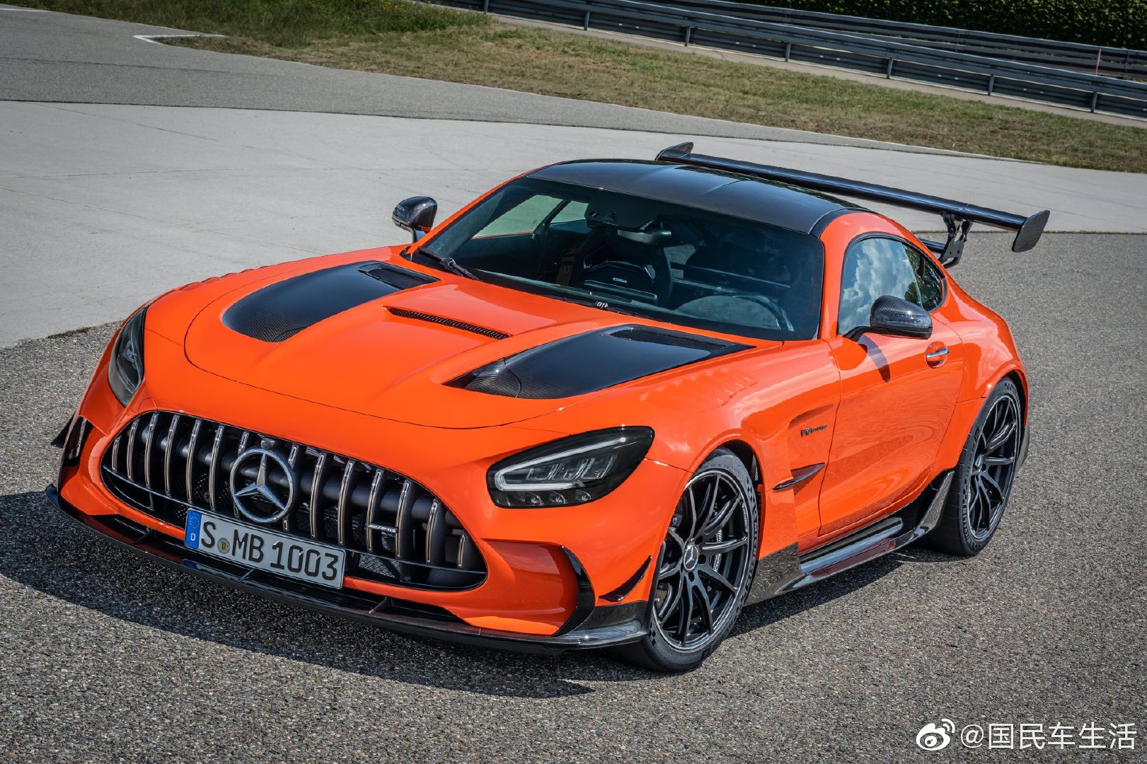 AMG GT：硬核跑者！舍我其谁！