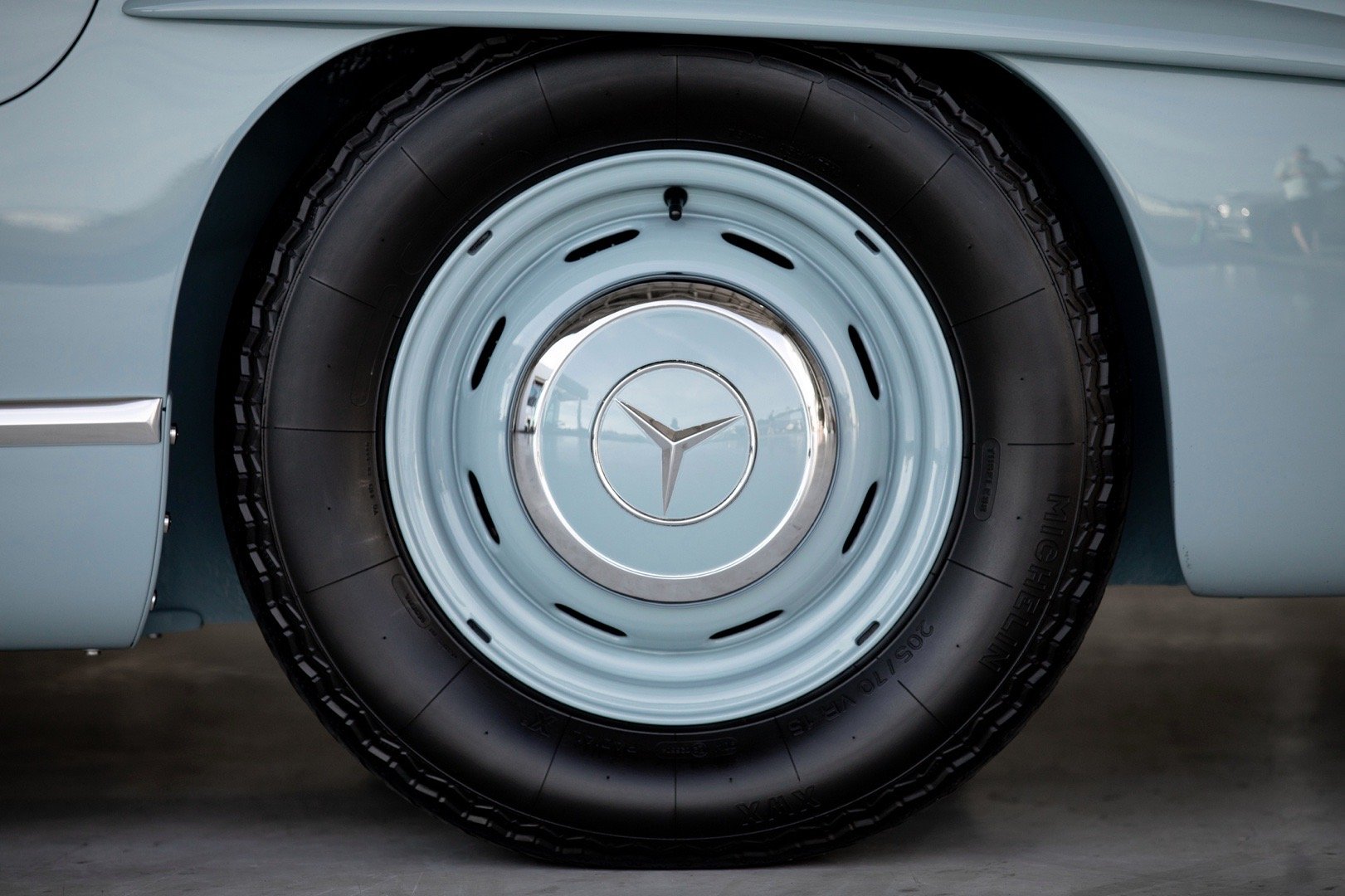 这款稀有的1957年梅赛德斯-奔驰300 SL刚以115万美元的价格售出