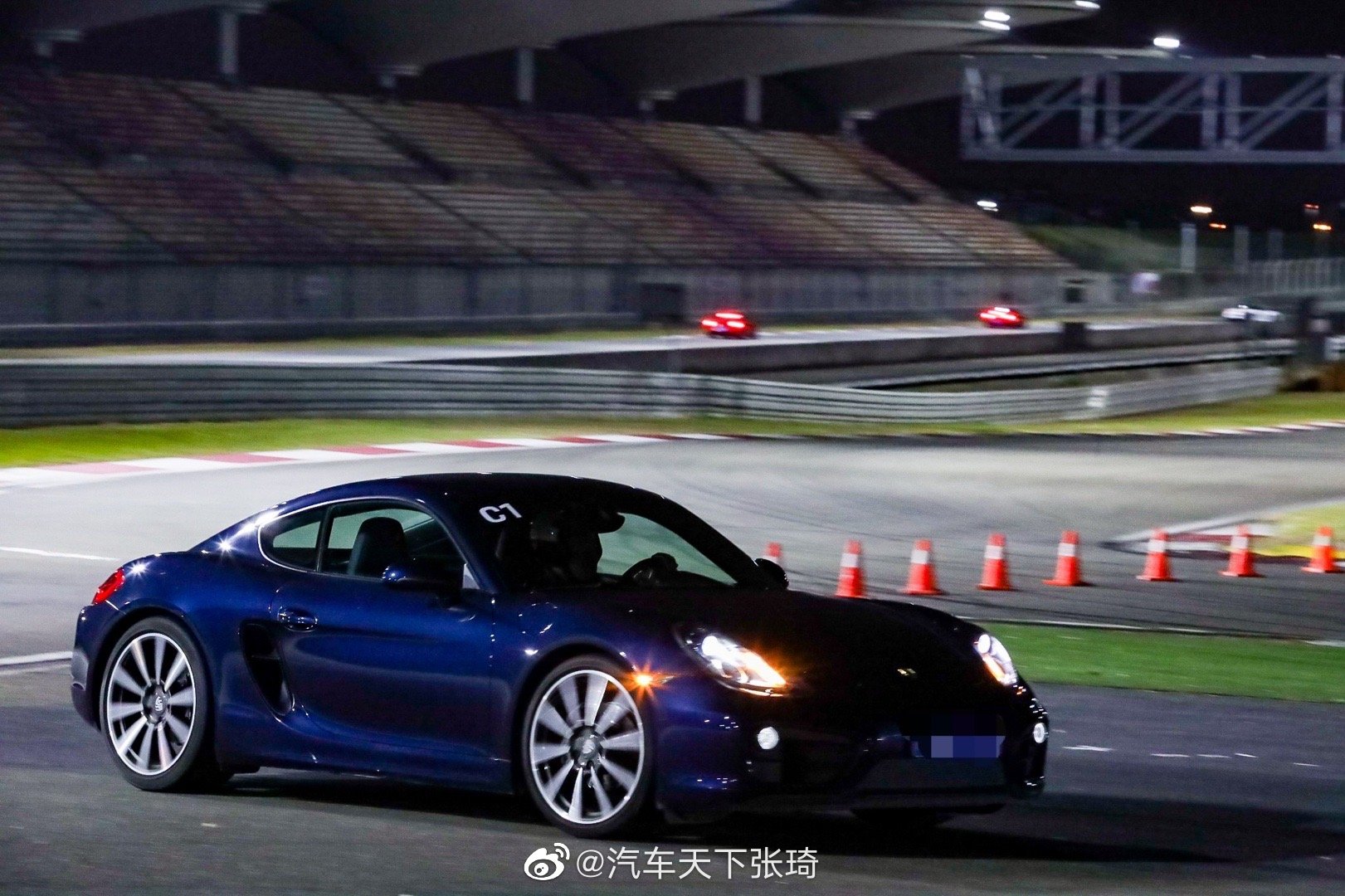 来一场夜晚的约会，保时捷Sports Cup，今年是我的第二年参加了