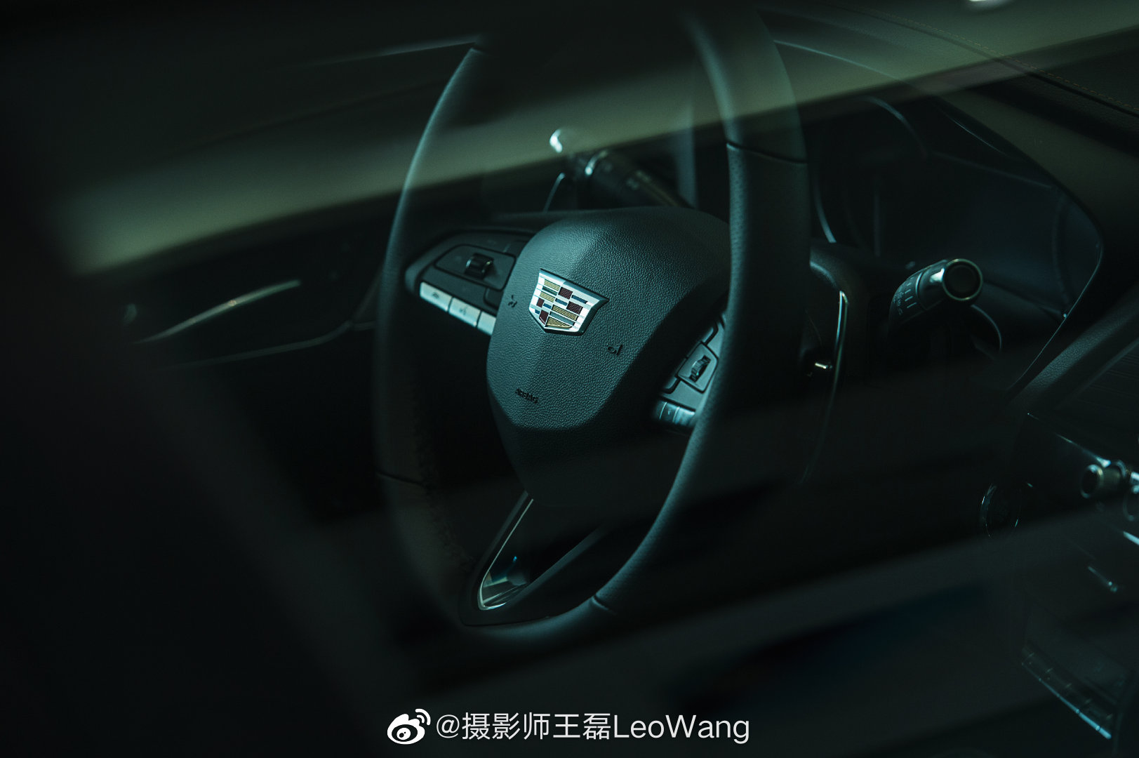 精美汽车图集：还在展厅的凯迪拉克 CT4