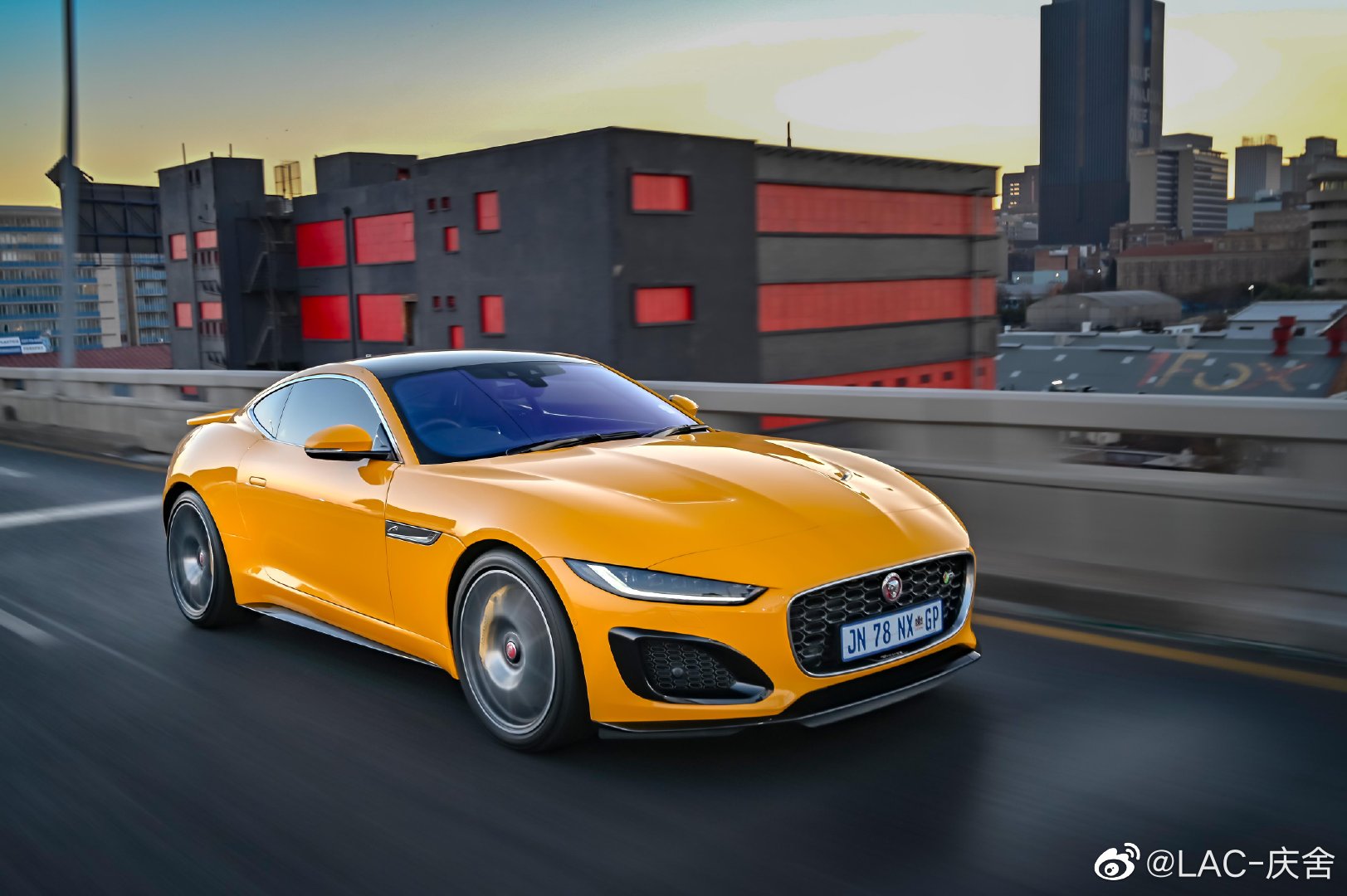 Jaguar F-Type，新款这外观，大家觉得好看了还是？