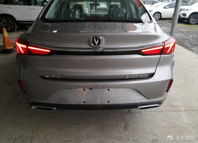 长安逸动plus实车现身，这颜值如何？