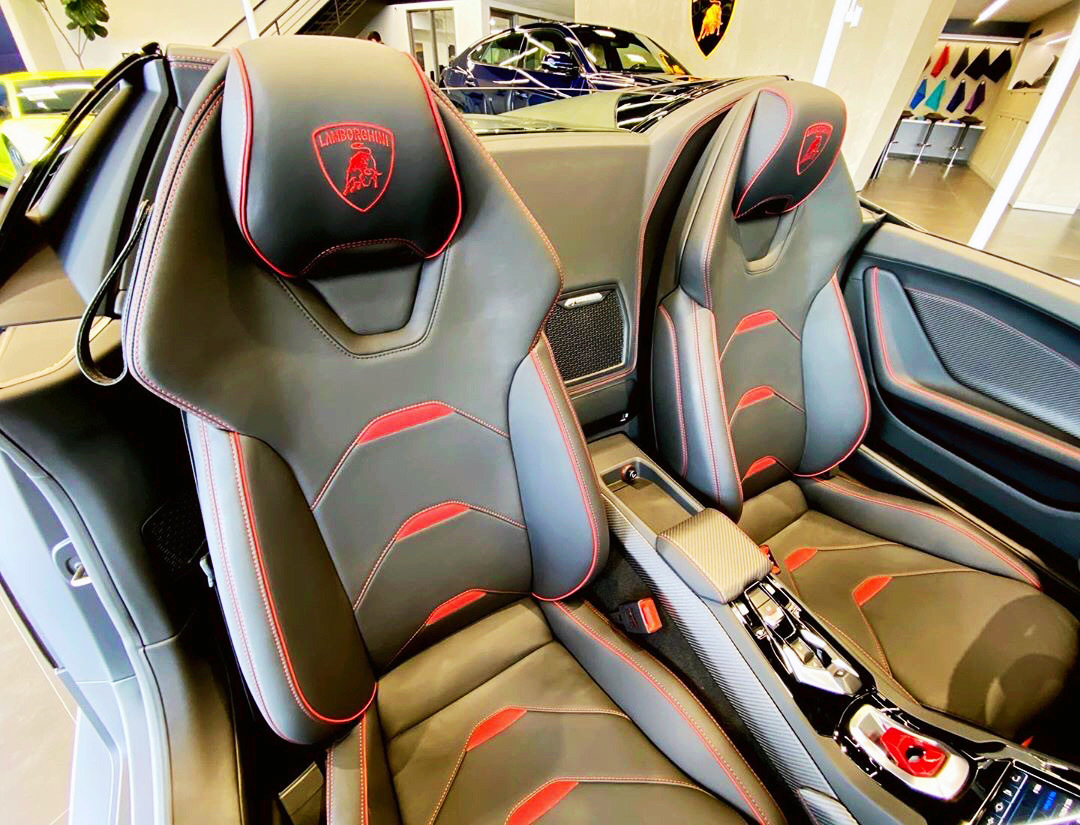 Lamborghini Huracan EVO Spyder  前脸是不是很帅气呢？