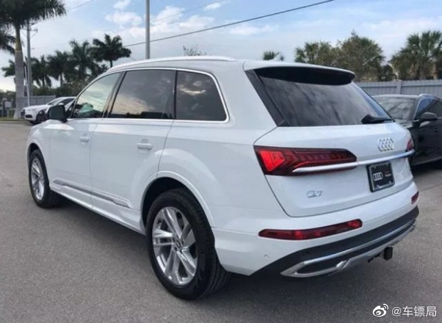 2020款奥迪Q7 实车亮相，外观进行了小幅度调整，这颜值如何？