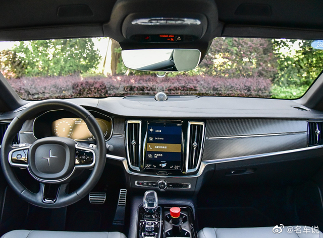 Polestar 1是吉利旗下的一款高端豪车