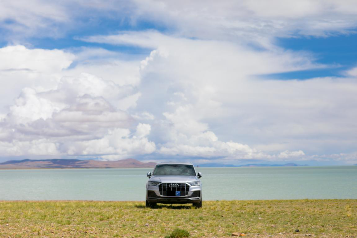 奥迪全新Q7很适合这样的旅行场景。