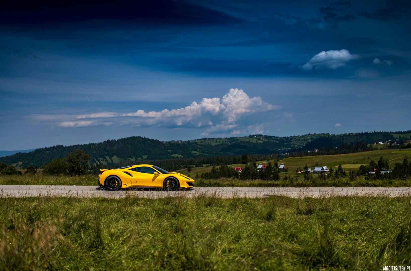 Ferrari 488 Pista，这组图让人舒服
