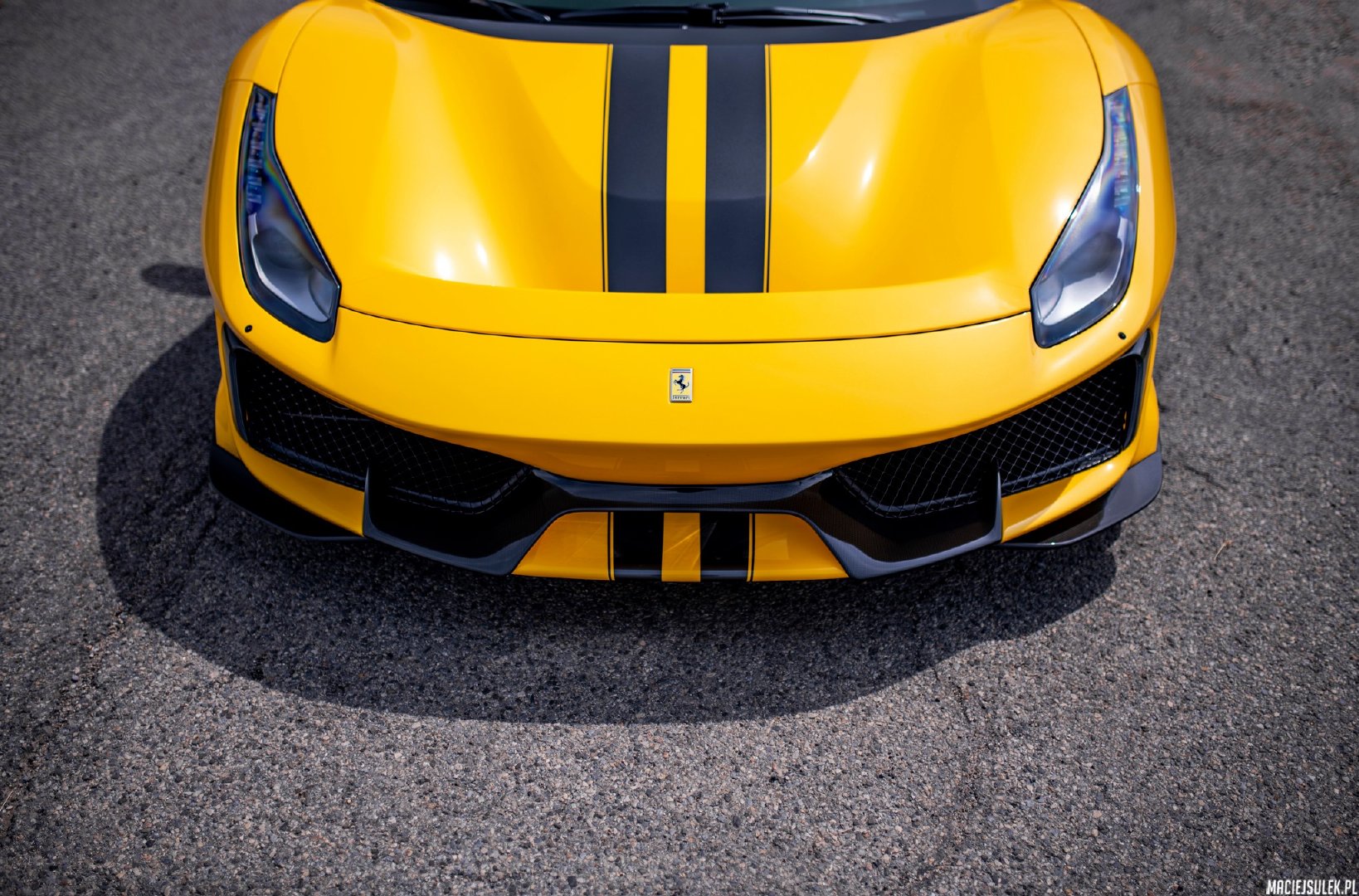 Ferrari 488 Pista，这组图让人舒服