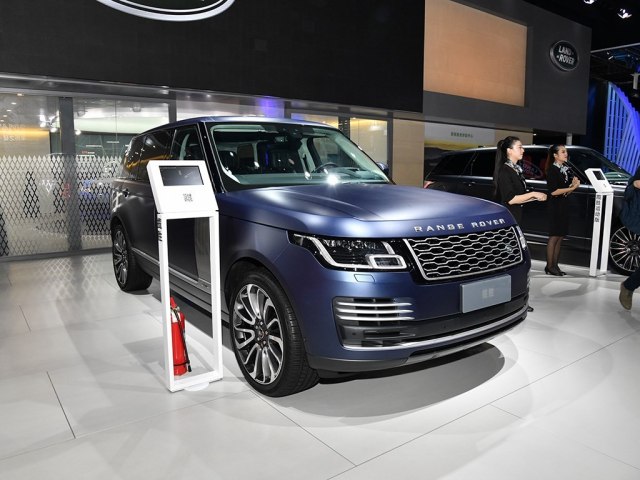 好看的汽车图片：路虎揽胜尊崇创世加长版