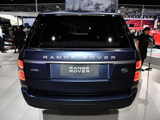 好看的汽车图片：路虎揽胜尊崇创世加长版