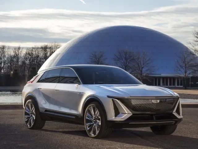 汽车美图赏析：凯迪拉克lyriq 宛若影院