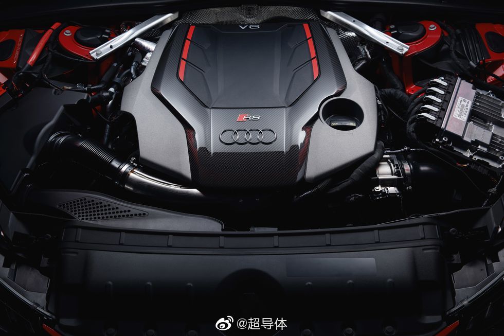奥迪RS4：实车真的太漂亮了！