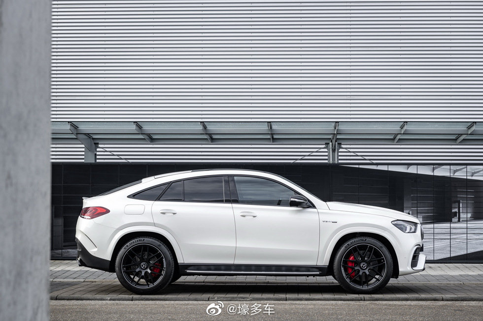 汽车美图：奔驰 GLE63S AMG 4MATIC+