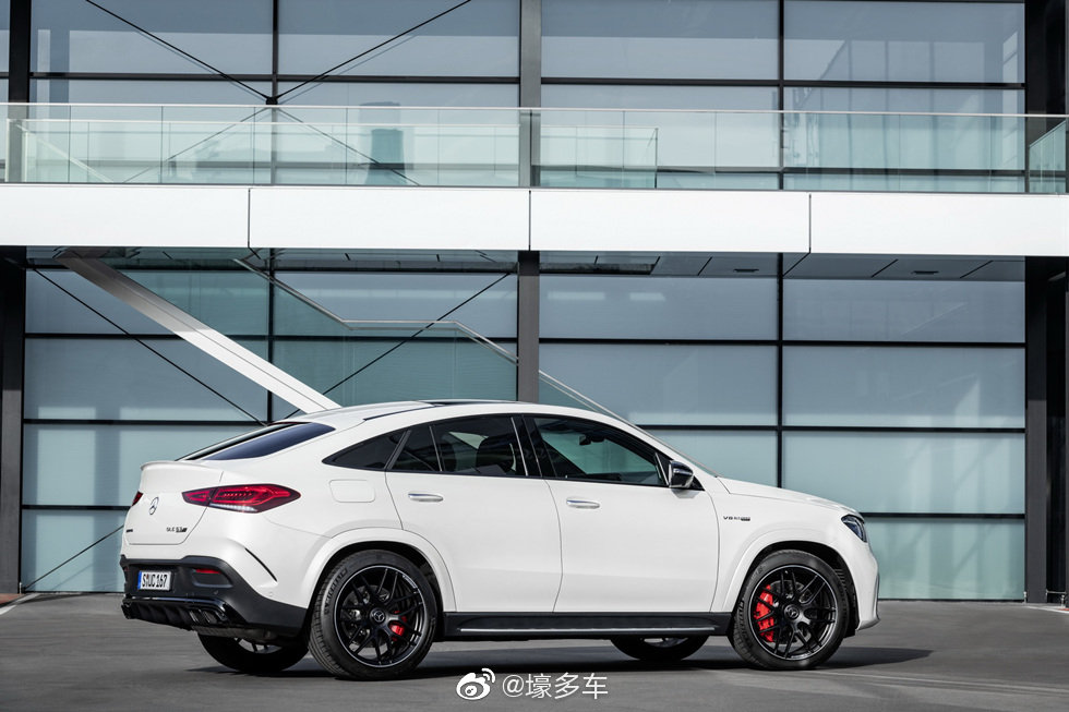 汽车美图：奔驰 GLE63S AMG 4MATIC+