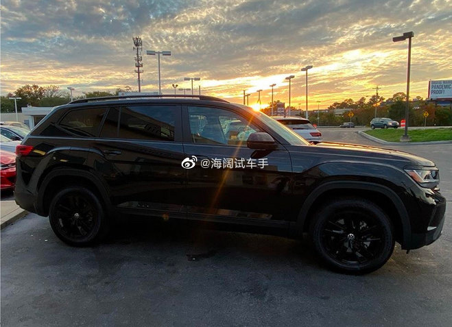 新款的途昂就长这样~期待的六座版看来在哪嘎达都不是主流配置