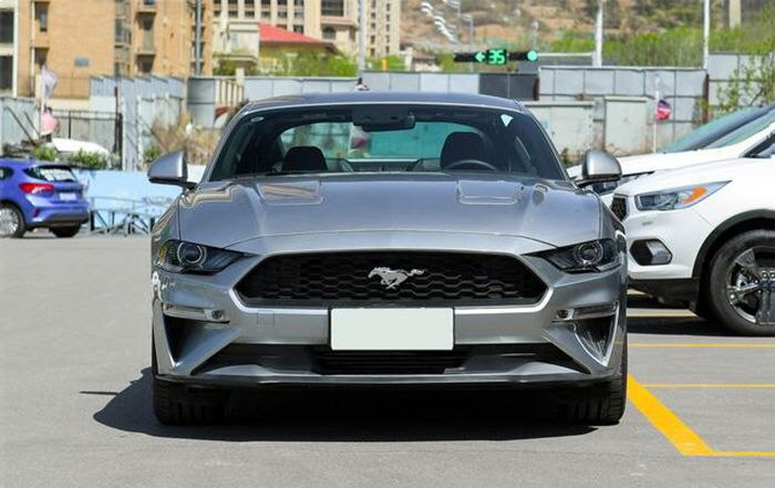 年轻人都有一个跑车梦，平民跑车Mustang了解一下。
