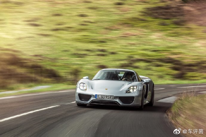 好看的汽车：保时捷918 Spyder ,太帅气了