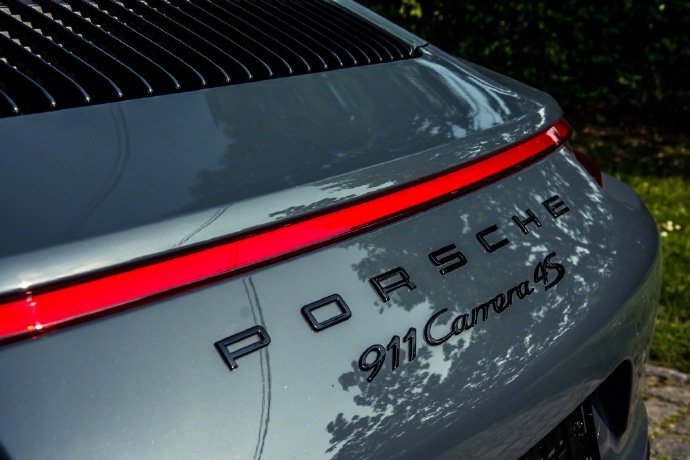 精美汽车图集：石墨蓝保时捷911，太帅了