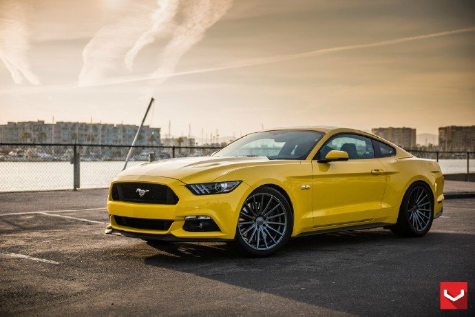 汽车美图抢先看：美式肌肉车~Mustang GT~