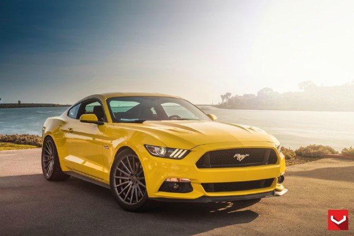 汽车美图抢先看：美式肌肉车~Mustang GT~