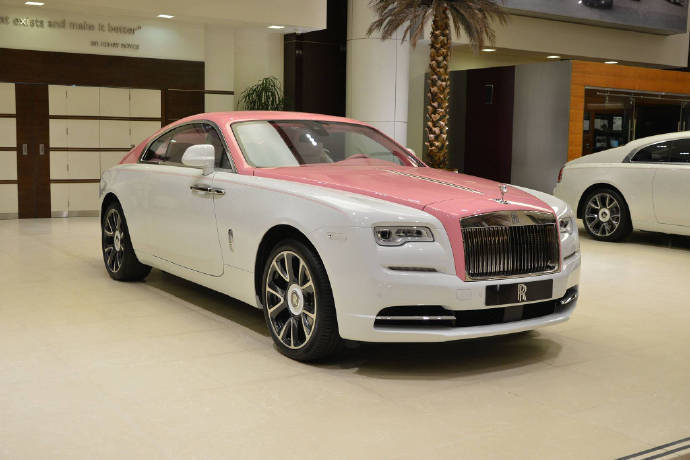 高清汽车美图：粉色劳斯莱斯，你觉得如何