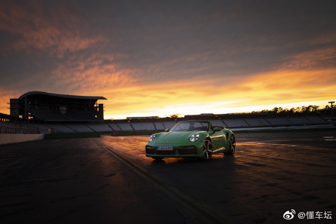 保时捷Porsche 911 Turbo Cabriolet 别有一番神韵