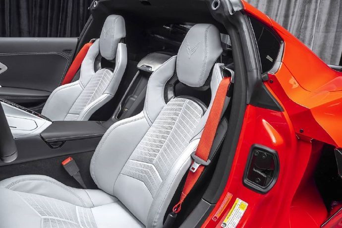 五菱神车克尔维特C8，这颜值喜欢吗！