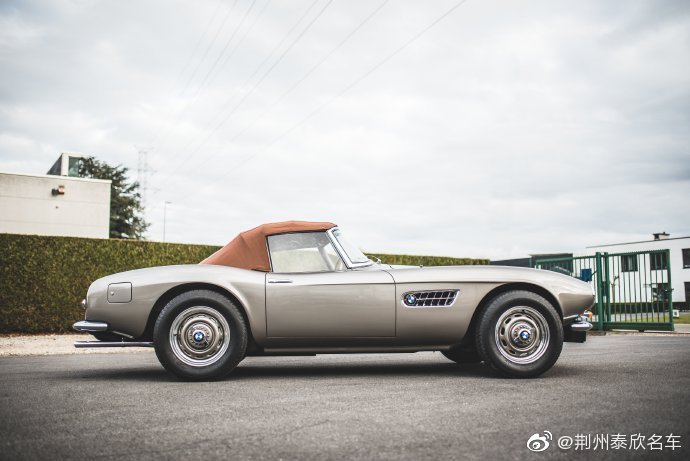 最新汽车资讯报道 第一次见这样的宝马5系，经典