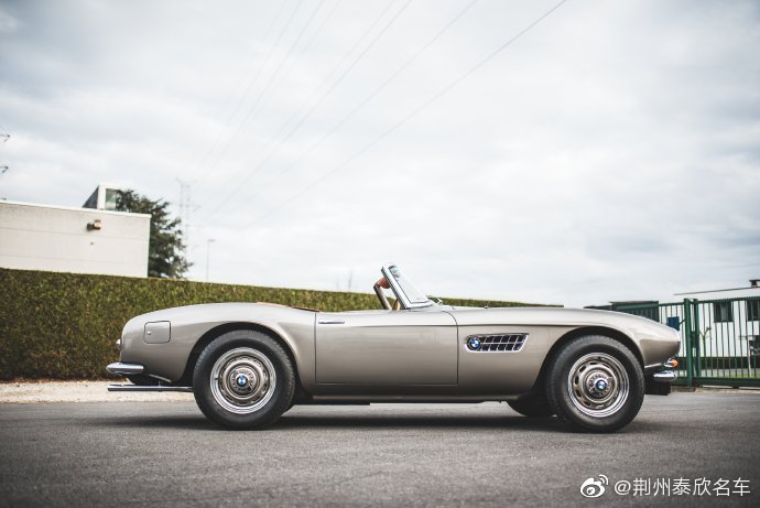 最新汽车资讯报道 第一次见这样的宝马5系，经典