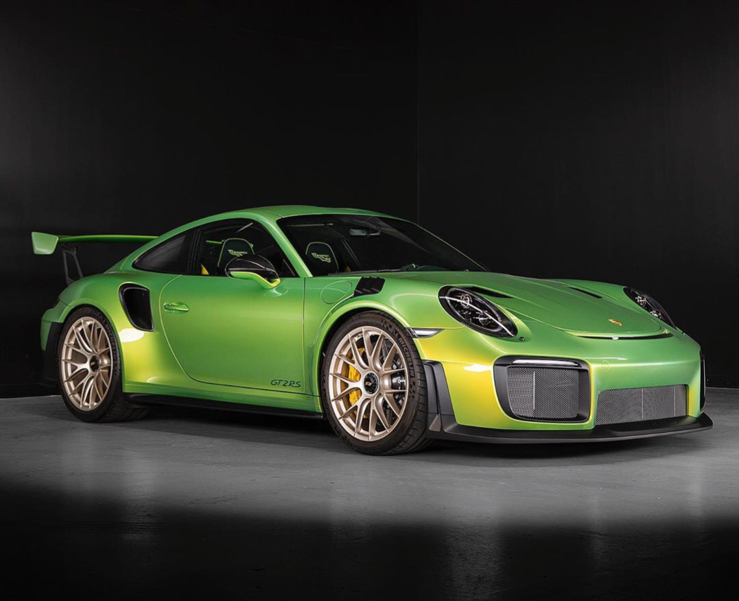 车漆颜色很特别，帅呆了！ Porsche GT2RS