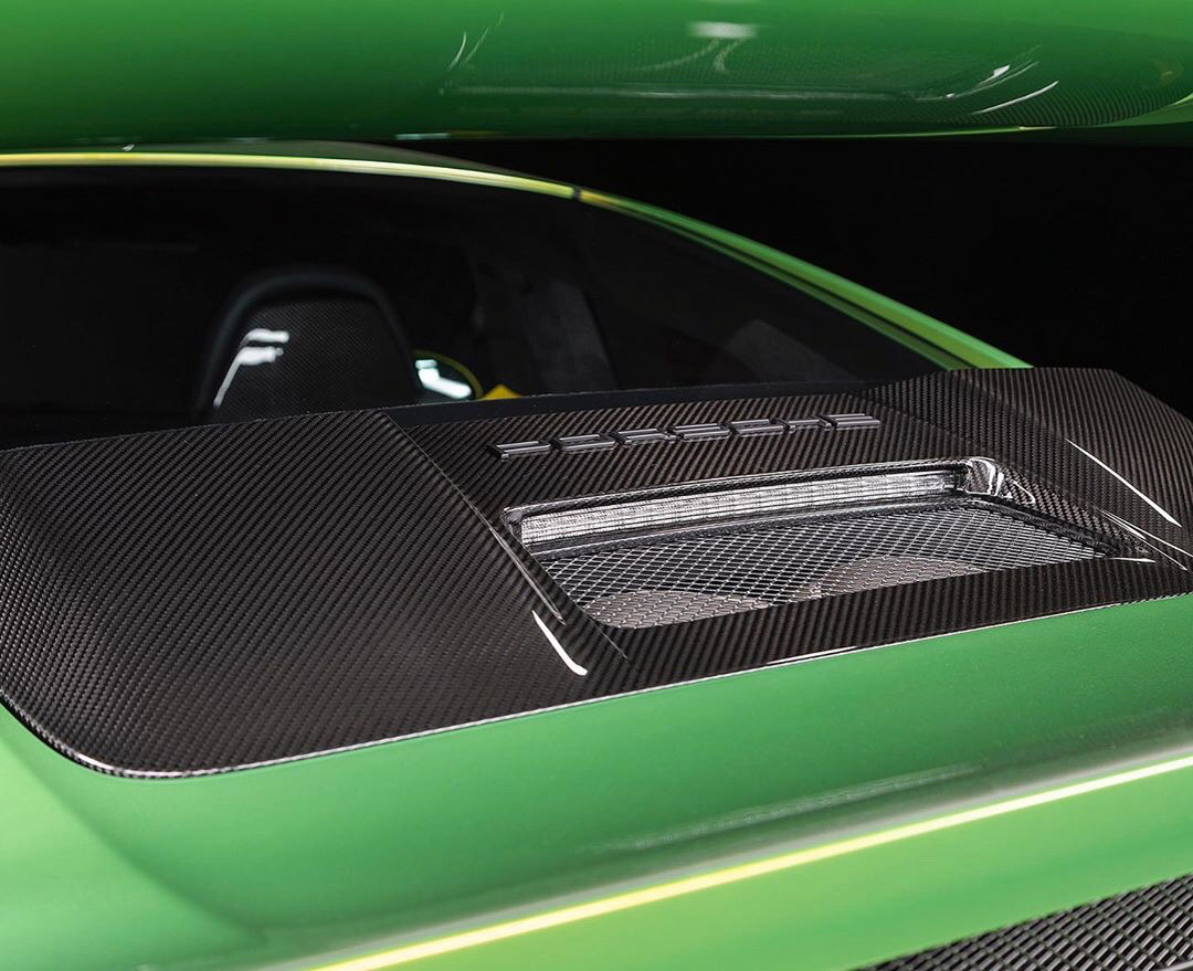 车漆颜色很特别，帅呆了！ Porsche GT2RS