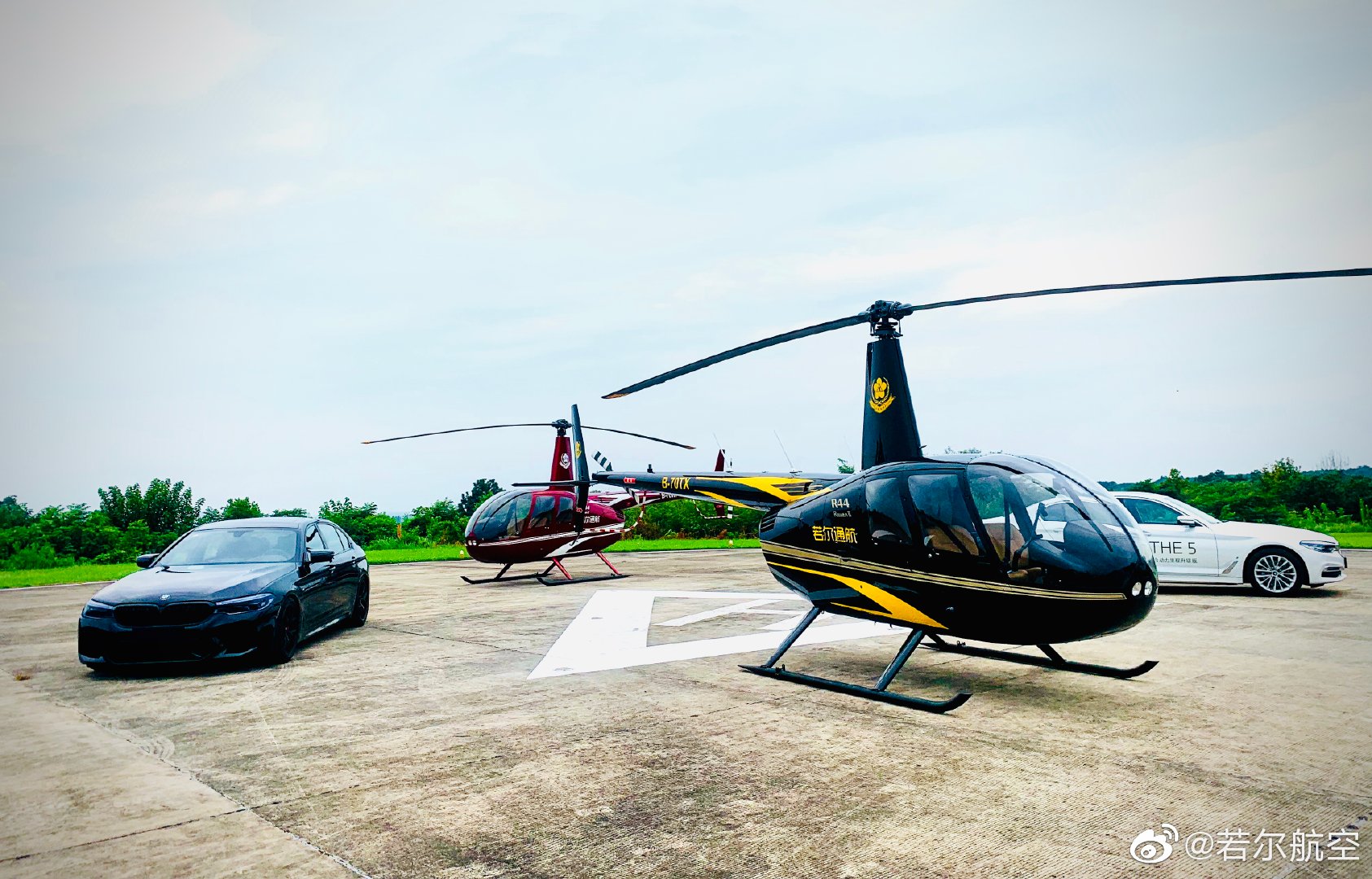 汽车美图抢先看：若航老山直升机场and 宝马