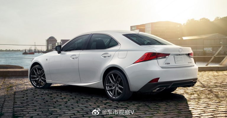 2021 Lexus IS，前任与现任。