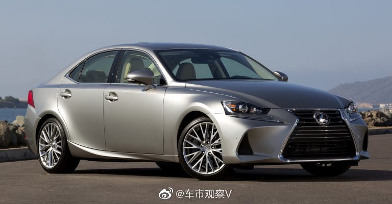 2021 Lexus IS，前任与现任。