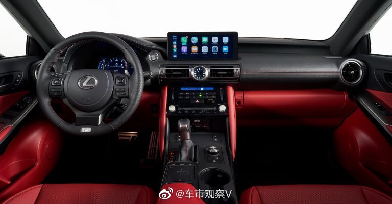2021 Lexus IS，前任与现任。