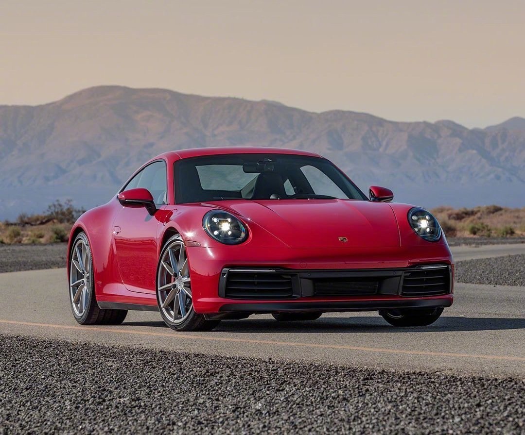 保时捷VS克尔维特，如果条件允许你会选择谁？